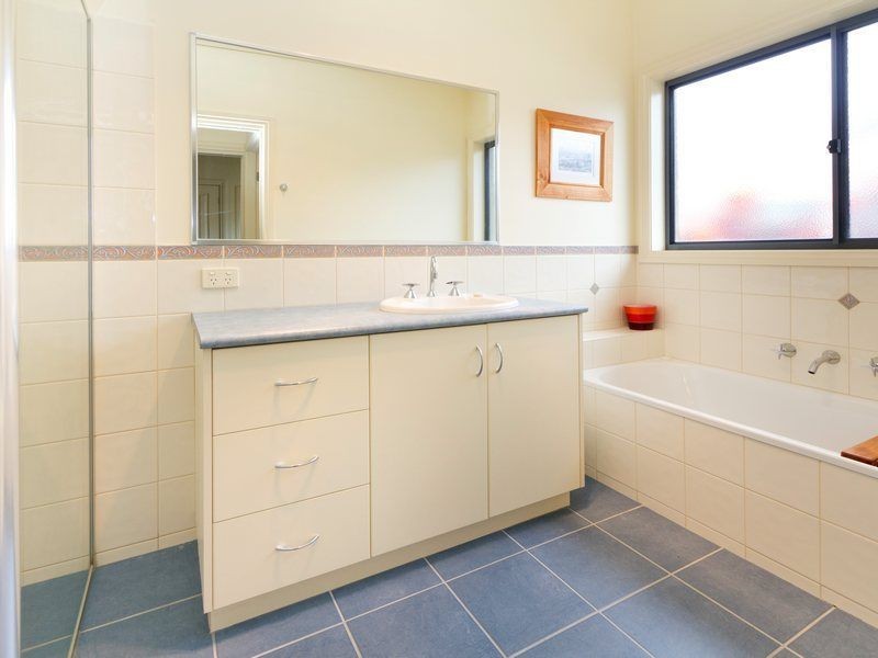 1/70 Warranilla Avenue, Rosebud VIC 3939