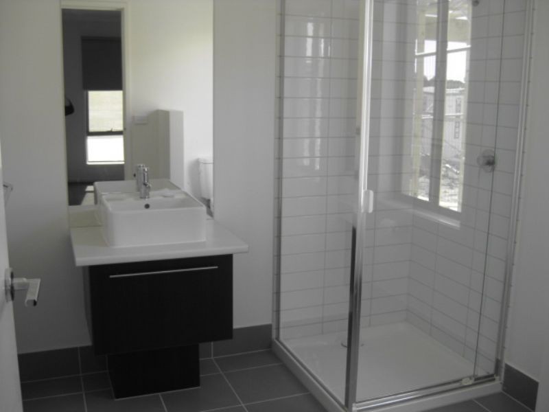 77 Wingara Drive, Rosebud VIC 3939