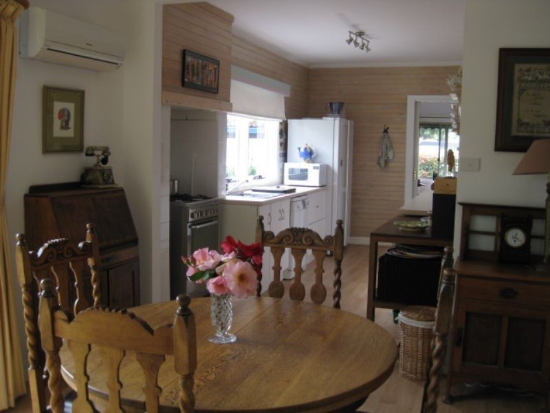 69 First Avenue, Rosebud VIC 3939