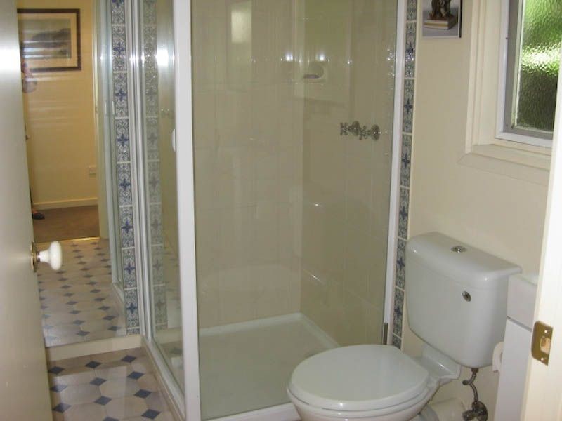 18 Woyna Avenue, Rosebud West VIC 3940