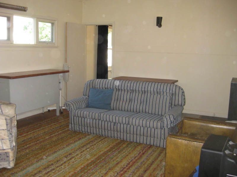 18 Woyna Avenue, Rosebud West VIC 3940