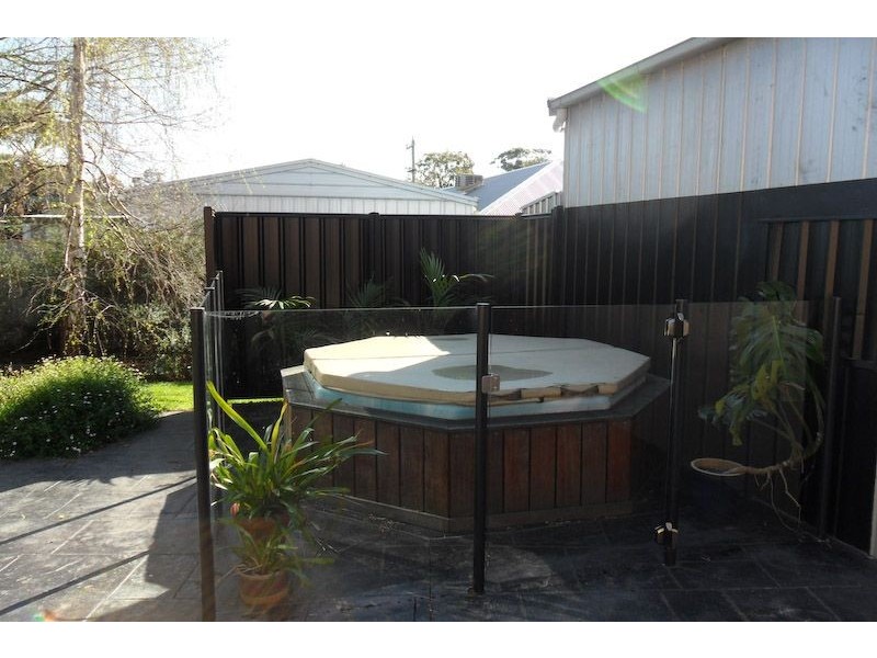 52 Sunningdale Road, Rosebud VIC 3939