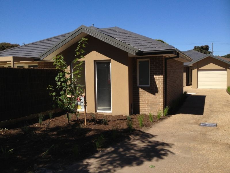 1/30 Warranilla Avenue, Rosebud VIC 3939