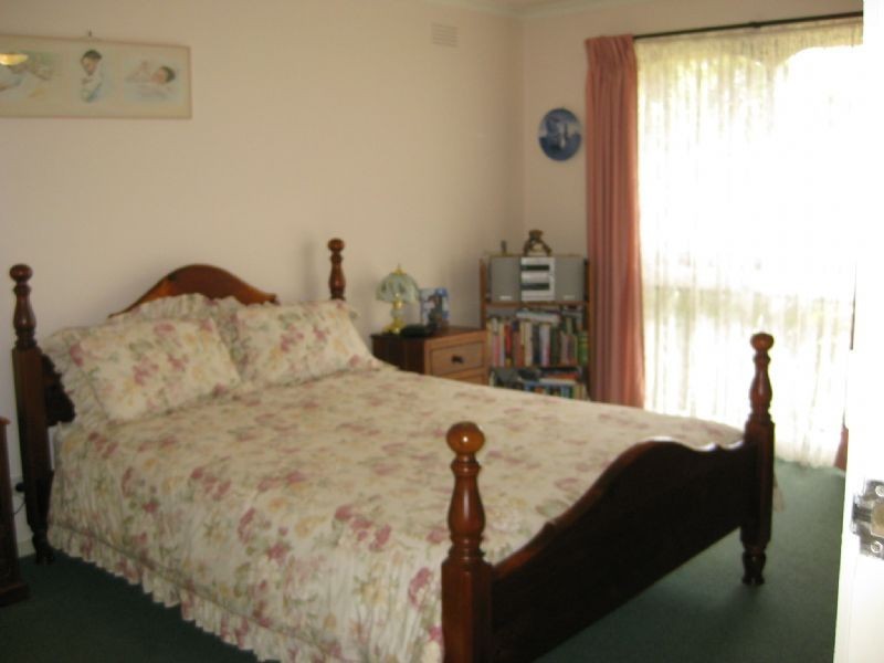 12 Bromley Street, Rosebud VIC 3939