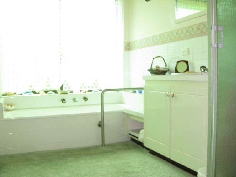 12 Bromley Street, Rosebud VIC 3939