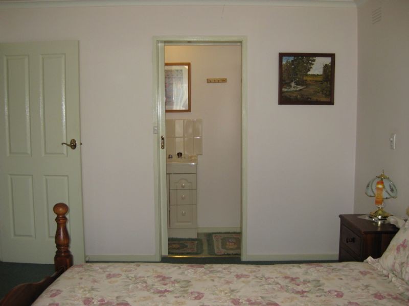 12 Bromley Street, Rosebud VIC 3939