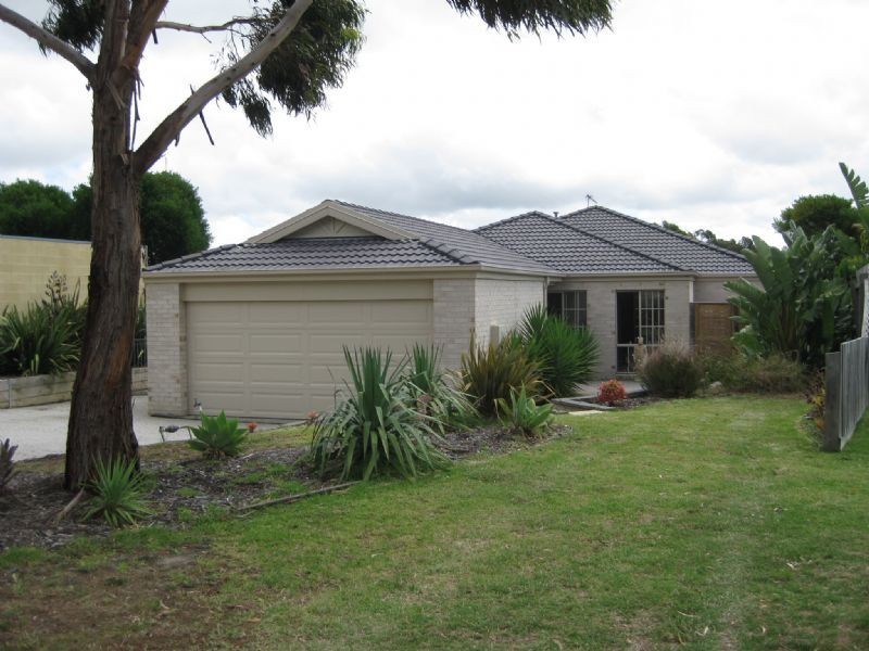 4 Greenhill Road, Rosebud VIC 3939