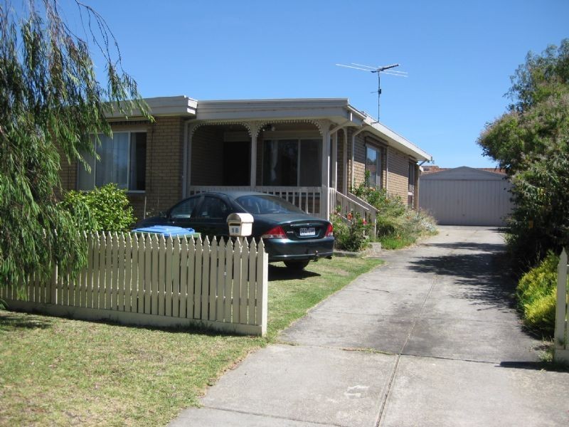 18 Balaka Street, Rosebud West VIC 3940