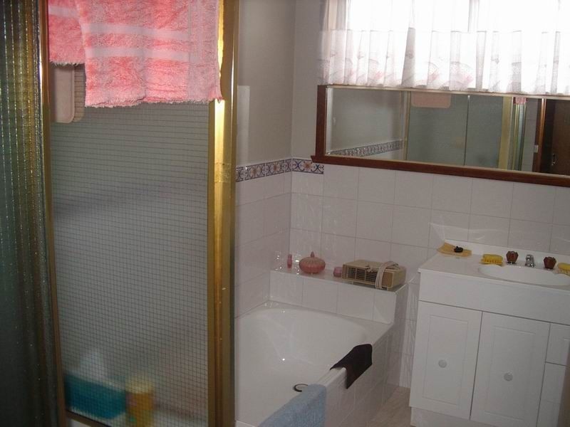 18 Balaka Street, Rosebud West VIC 3940