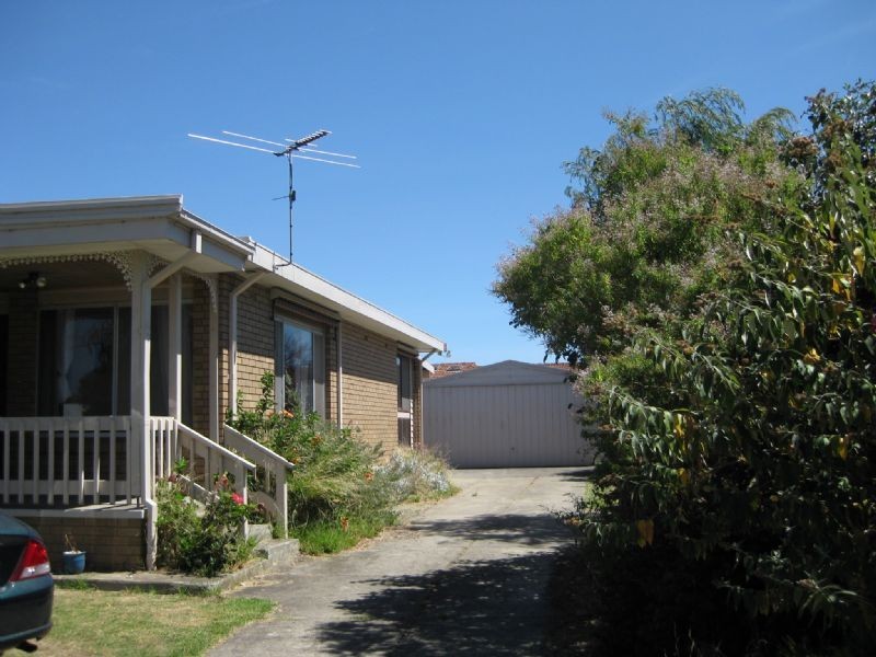 18 Balaka Street, Rosebud West VIC 3940