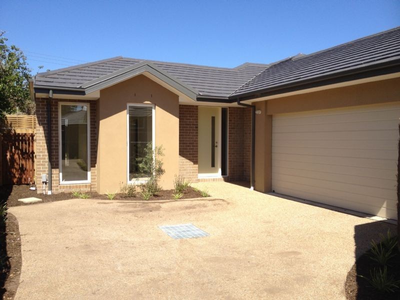 3/30 Warranilla Avenue, Rosebud VIC 3939