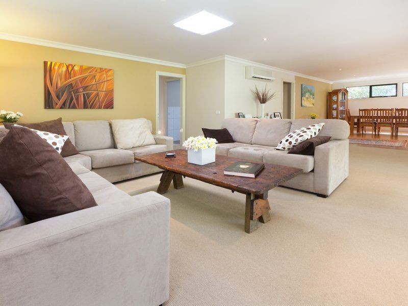 8 Sherwood Avenue, Rosebud VIC 3939