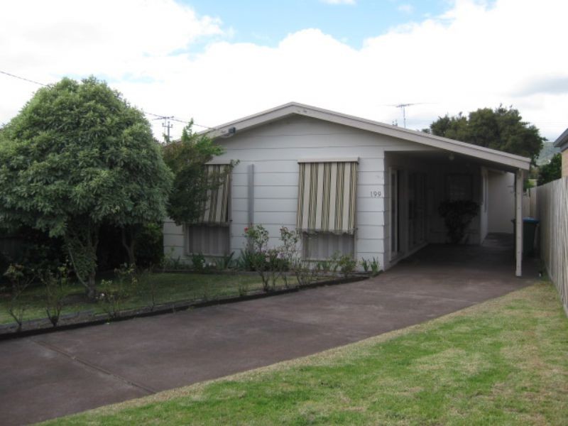 199 Seventh Avenue, Rosebud VIC 3939