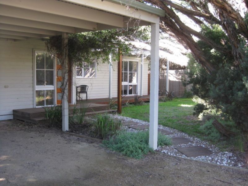 406 Sandy Road, St Andrews Beach VIC 3941