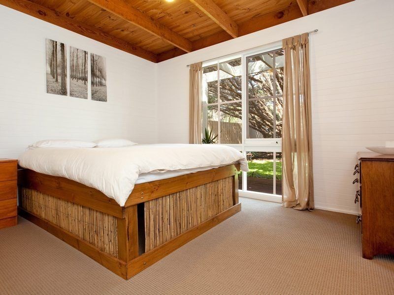406 Sandy Road, St Andrews Beach VIC 3941