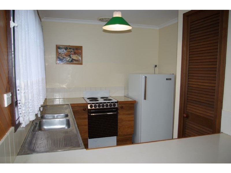 14 Third Avenue, Rosebud VIC 3939