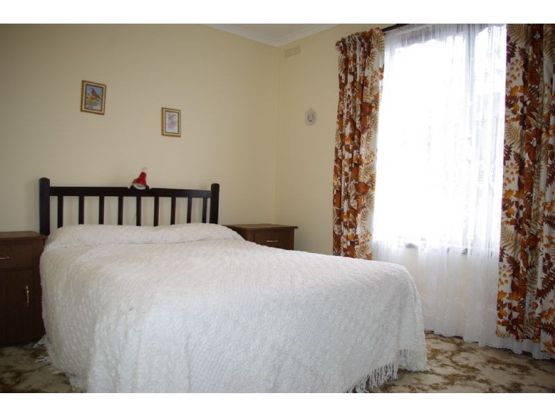 14 Third Avenue, Rosebud VIC 3939