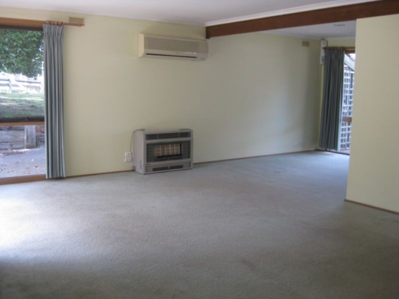 2 Windella Avenue, Rosebud VIC 3939