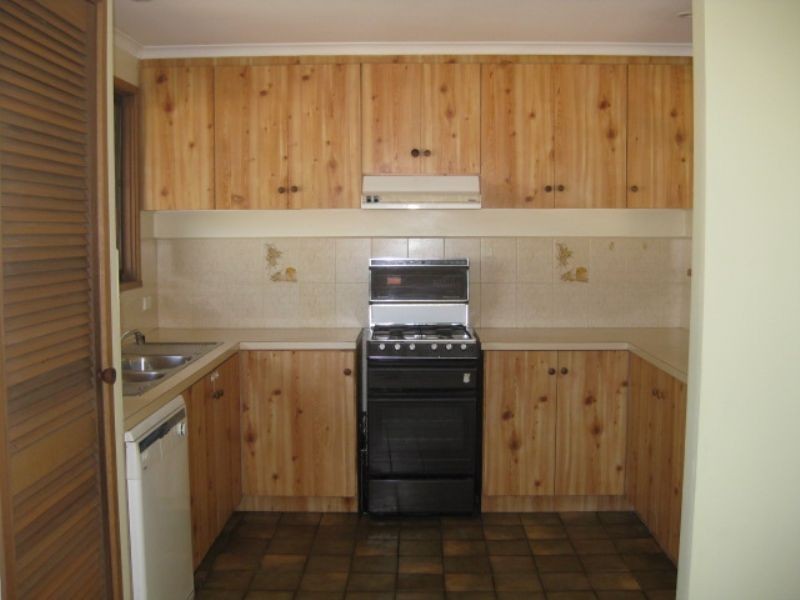 2 Windella Avenue, Rosebud VIC 3939