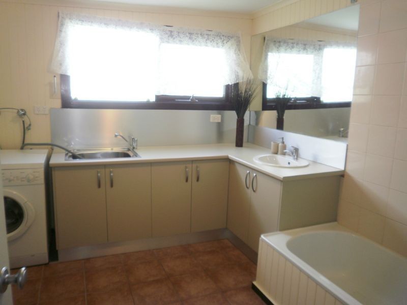 89 Seventh Avenue, Rosebud VIC 3939