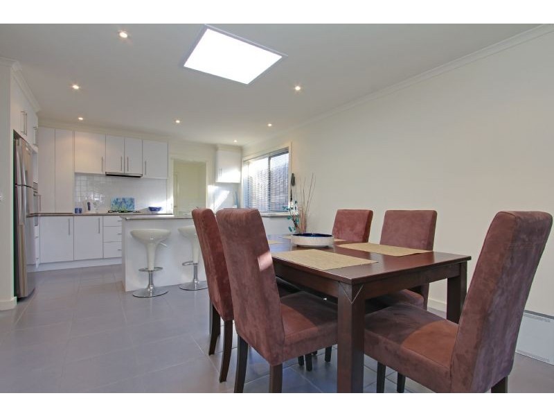 2/170 Ninth Avenue, Rosebud VIC 3939