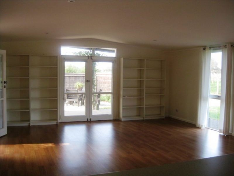 90 Elizabeth Avenue, Rosebud West VIC 3940