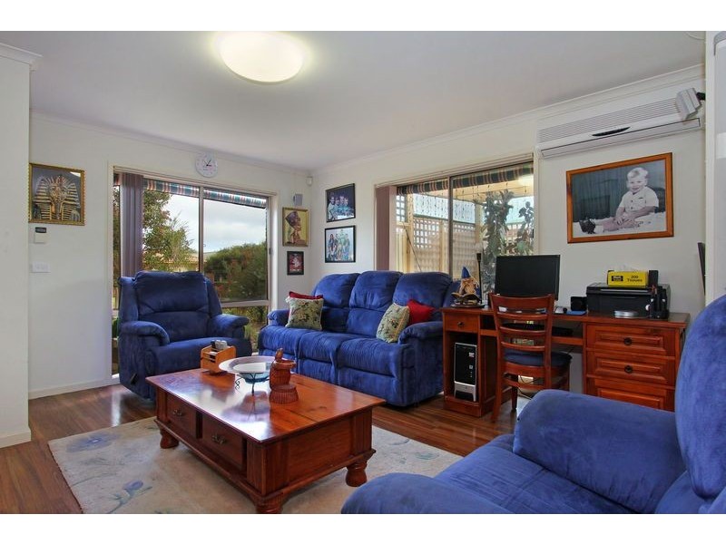 4 The Galley, Rosebud West VIC 3940
