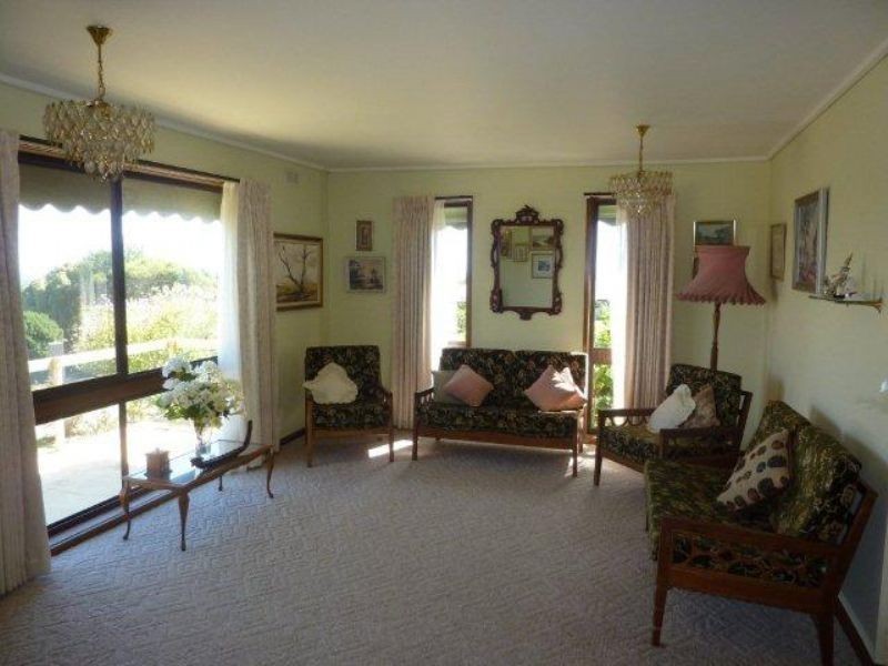 22 Marion Rd, Rosebud VIC 3939