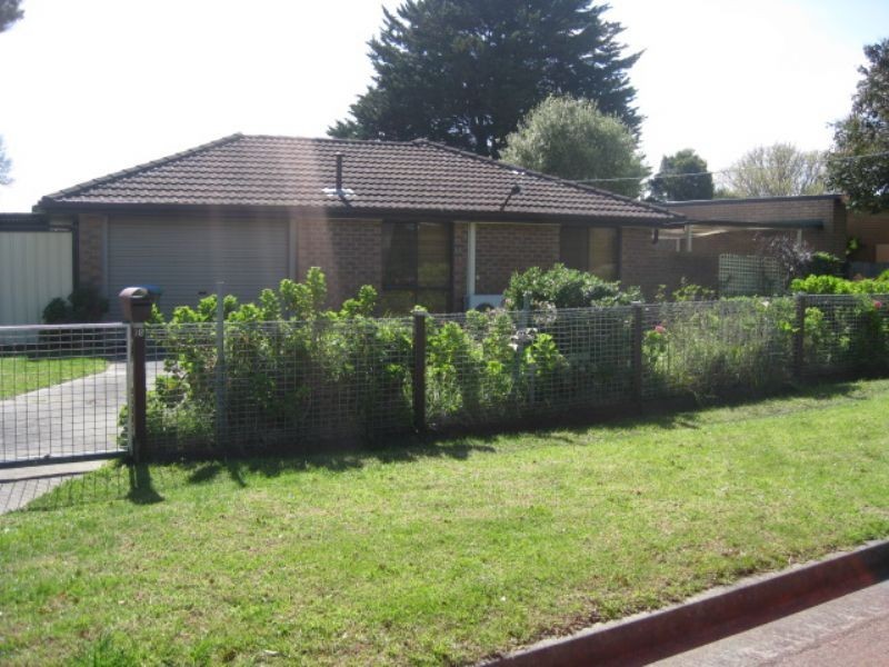 18 Kolinda Crescent, Rosebud West VIC 3940