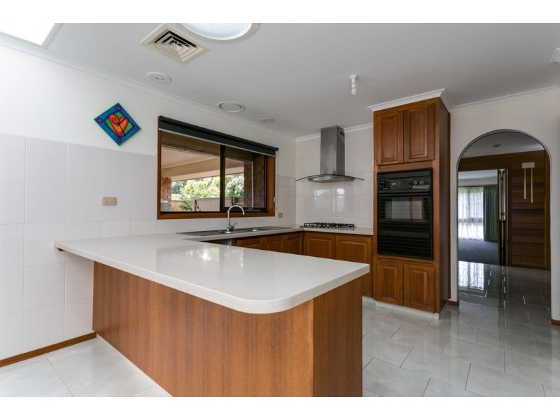 74 Leon Avenue, Rosebud VIC 3939