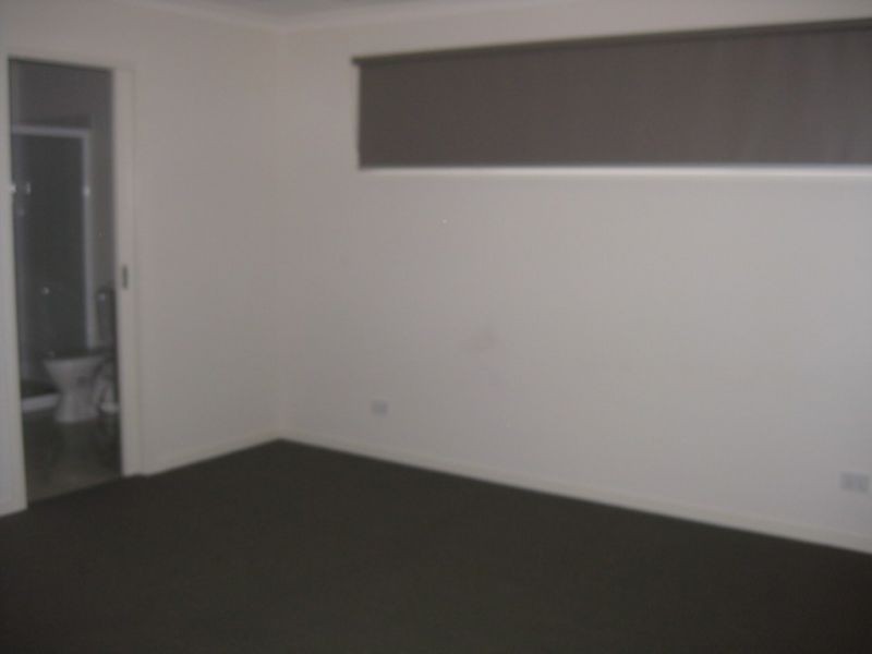 1/1 Teal Street, Rosebud West VIC 3940