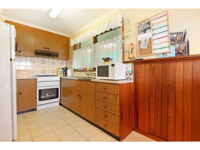 61 Fifth Avenue, Rosebud VIC 3939