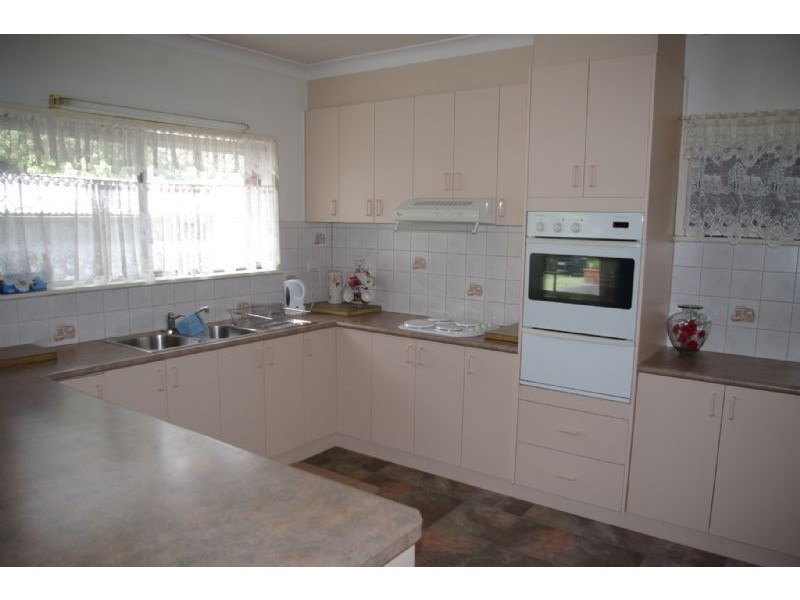 49 South Road, Rosebud VIC 3939