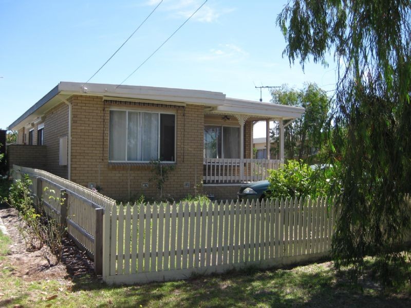 18 Balaka Street, Rosebud West VIC 3940