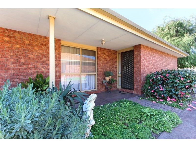 2/82 Potton Avenue, Rosebud VIC 3939