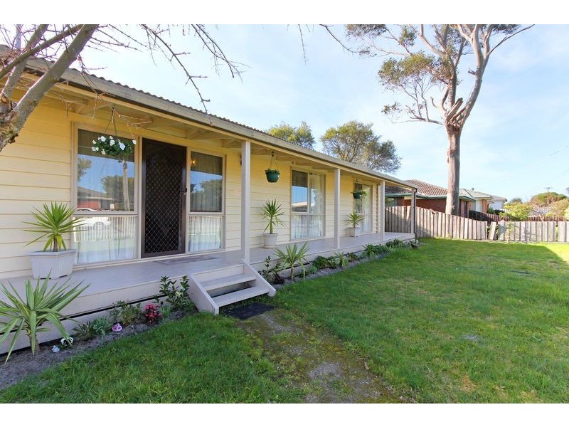 26 Kingfisher Avenue, Rosebud West VIC 3940