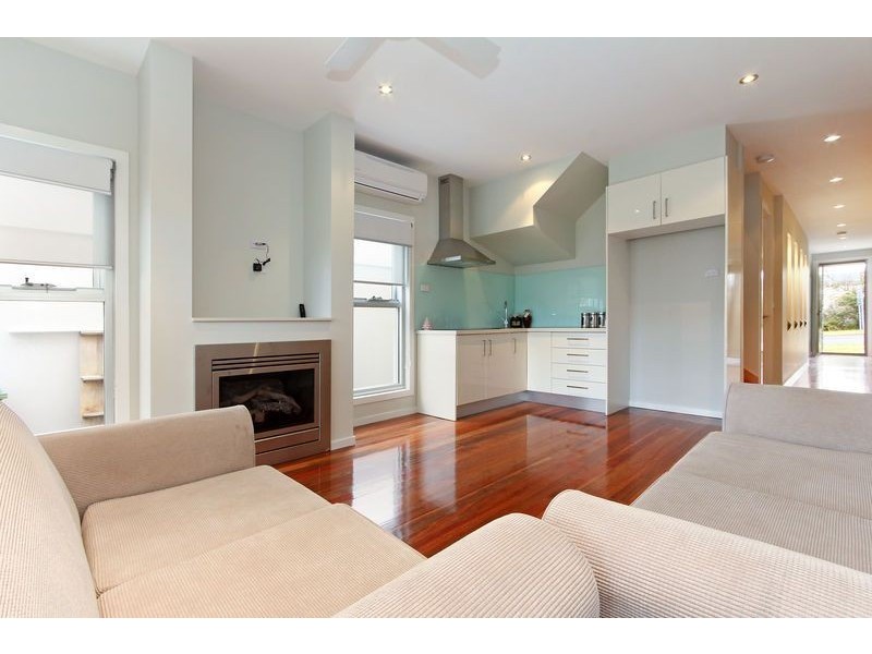 26 Ninth Avenue, Rosebud VIC 3939