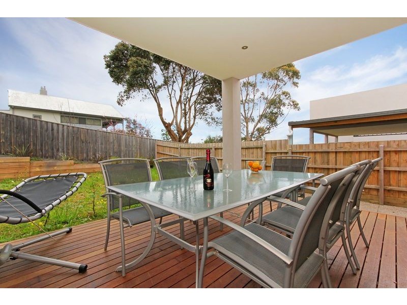 26 Ninth Avenue, Rosebud VIC 3939