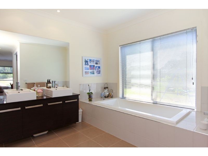 64 Casuarina Drive, Cape Schanck VIC 3939