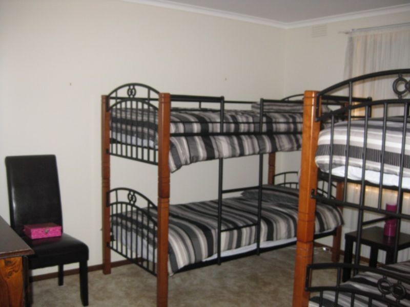 42 Flamingo Rd, Rosebud West VIC 3940