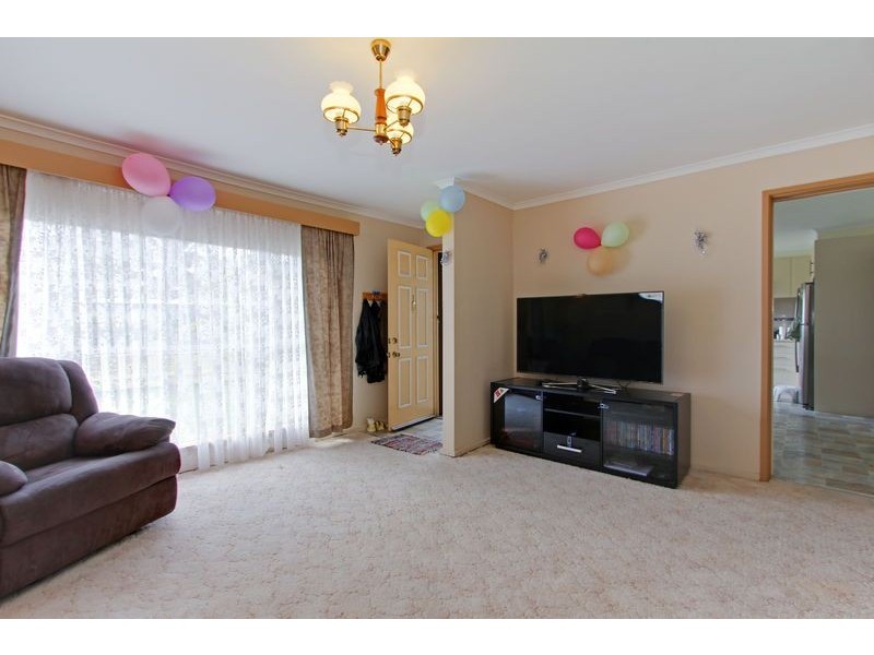 11 Cain Street, Rosebud West VIC 3940