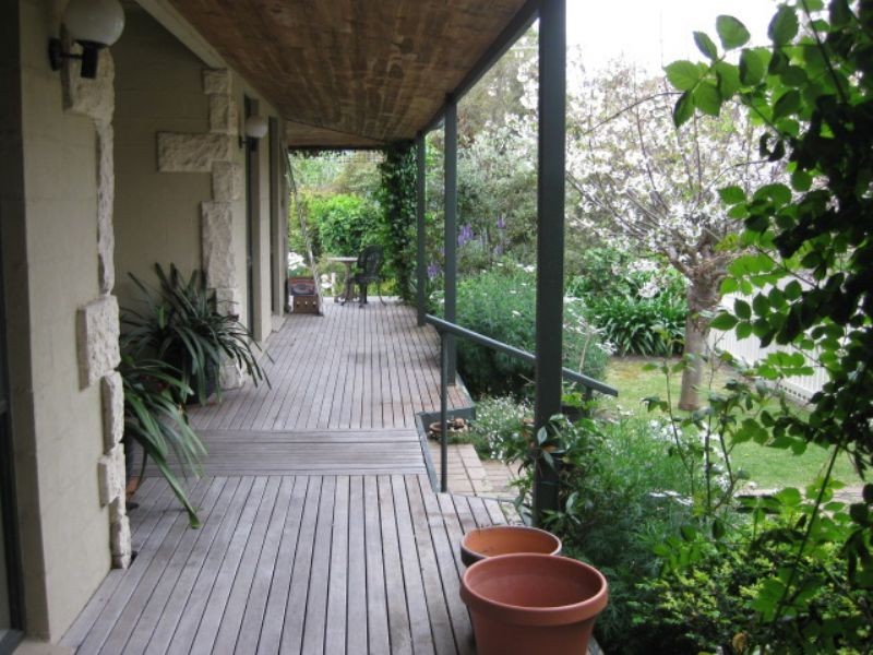 Sorrento VIC 3943