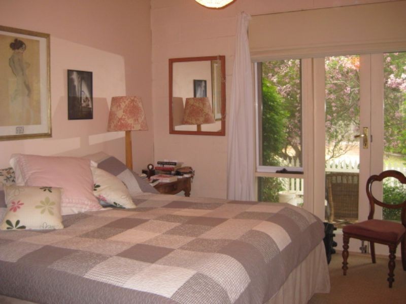 Sorrento VIC 3943