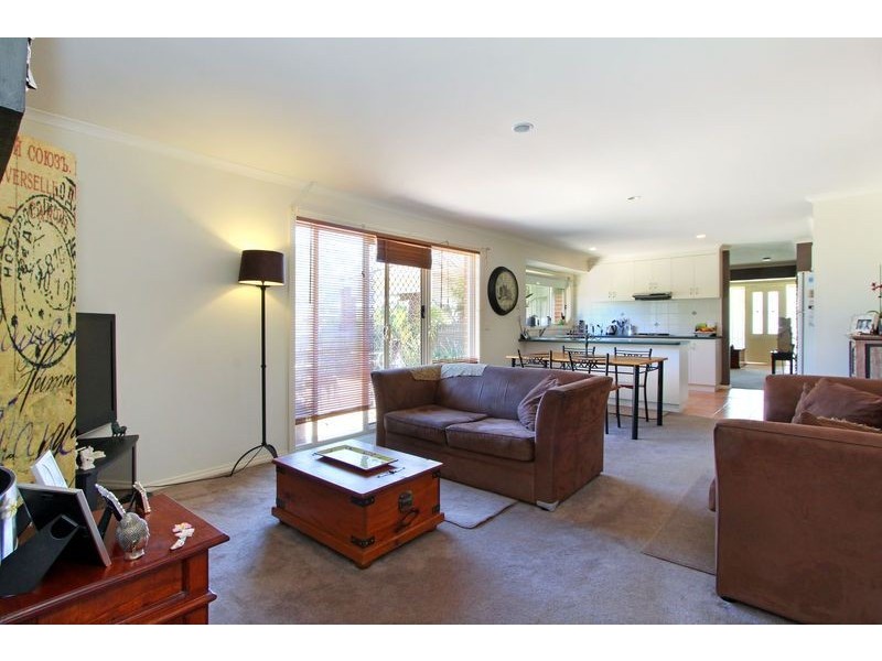 42 Hove Road, Rosebud VIC 3939