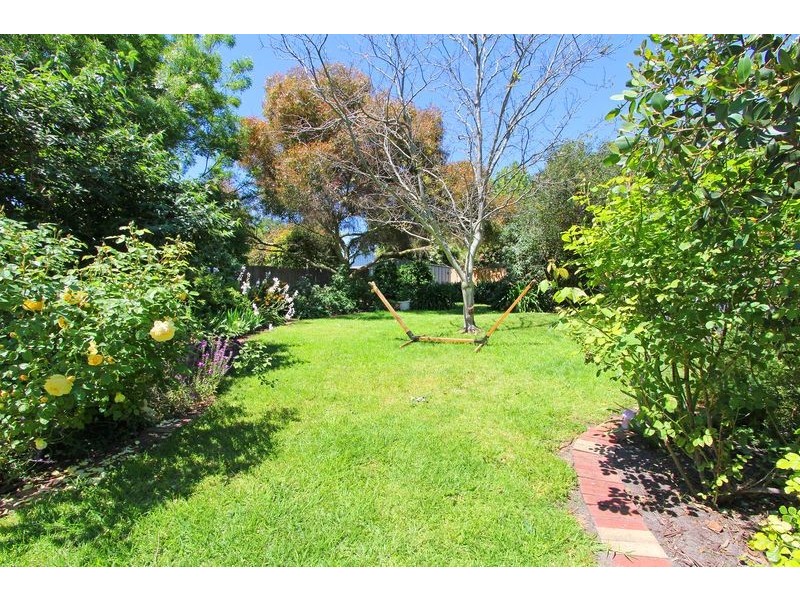 42 Hove Road, Rosebud VIC 3939