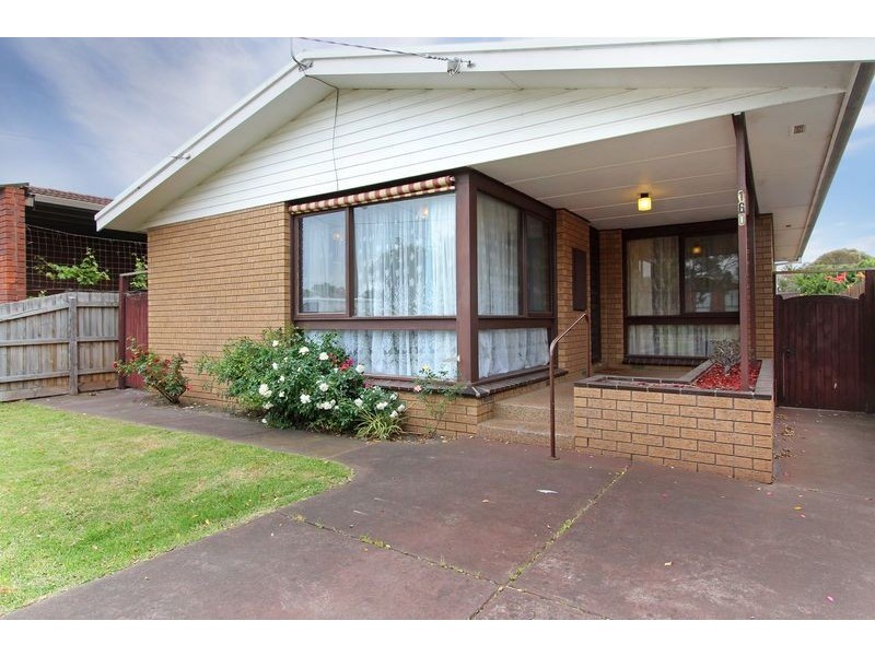 160 Eighth Avenue, Rosebud VIC 3939