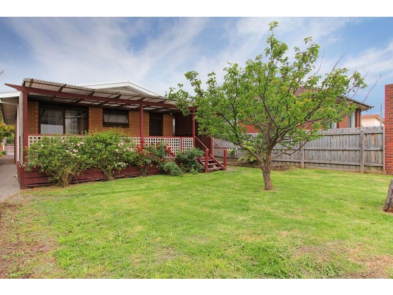 160 Eighth Avenue, Rosebud VIC 3939