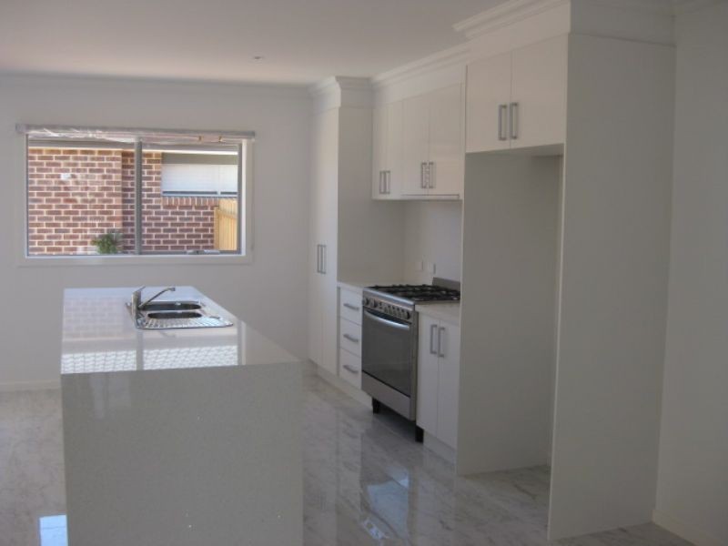 1/6 Gannett Avenue, Rosebud West VIC 3940