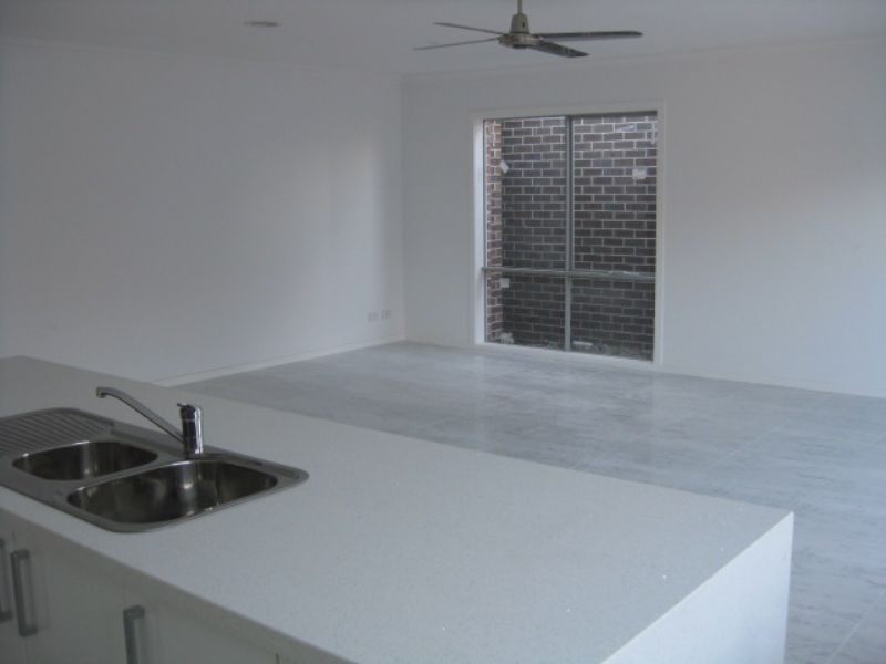 1/6 Gannett Avenue, Rosebud West VIC 3940