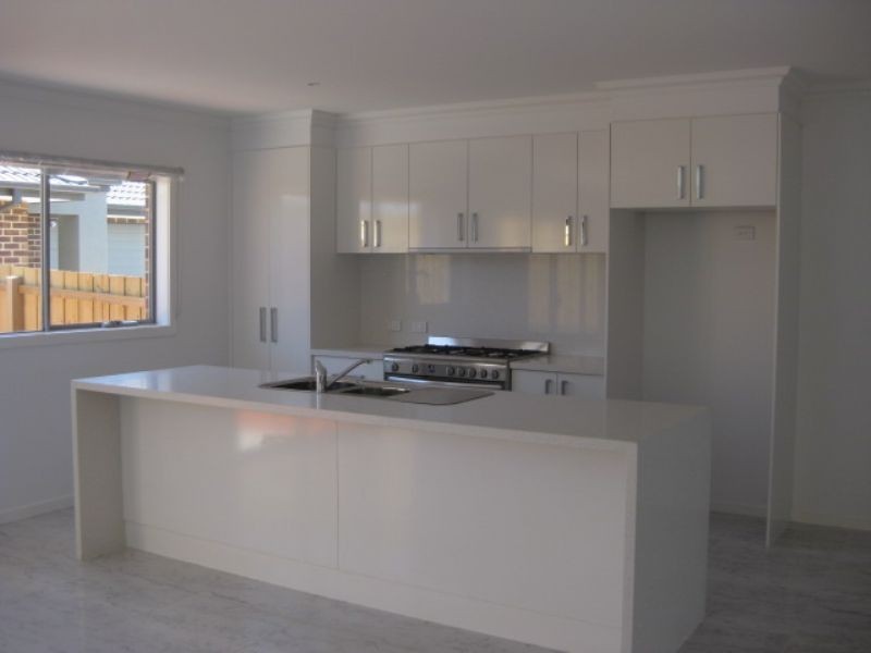 1/6 Gannett Avenue, Rosebud West VIC 3940